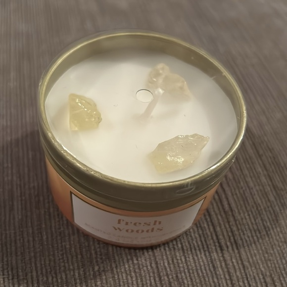 Sented Candle with Crystals 2.4 oz - buyers choice - Picture 3 of 6